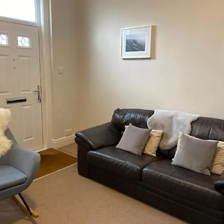 Town House In The Heart Of *